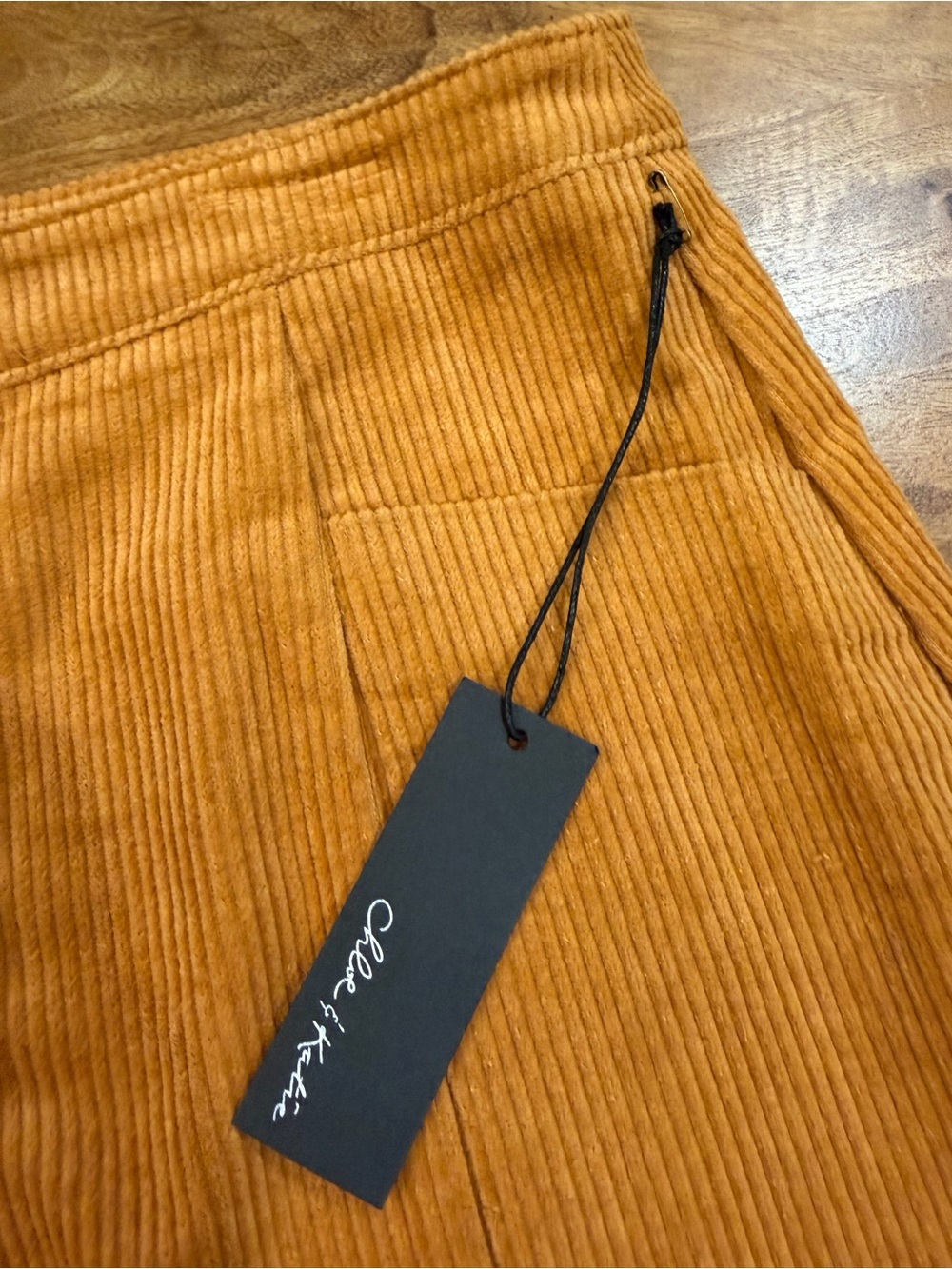 Chloe & Katie NWT Corduroy Button-Front Mini Skirt in Amber Orange Size Large - Picture 4 of 10